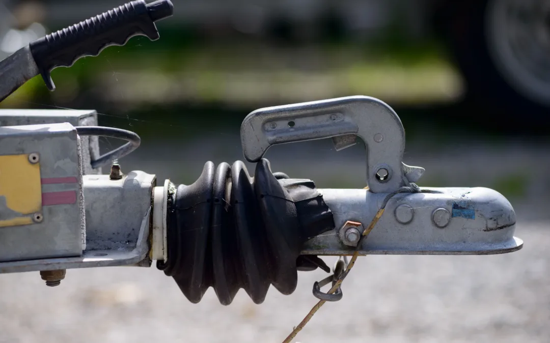 8 Benefits of Using Equipment Trailers